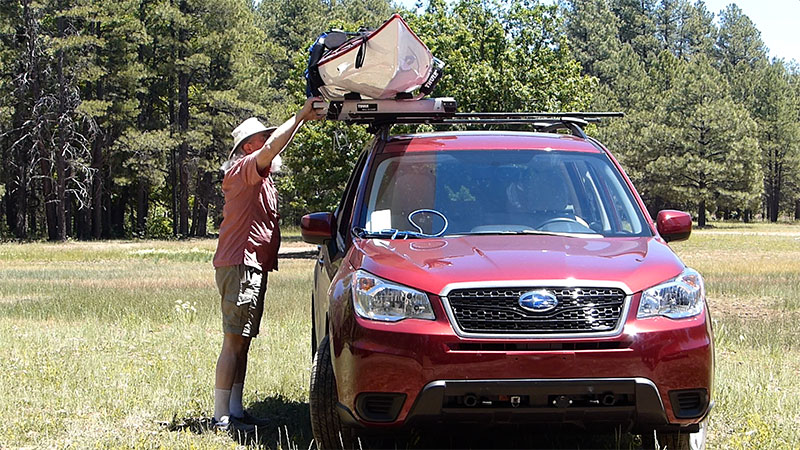 Hullavator in travel position