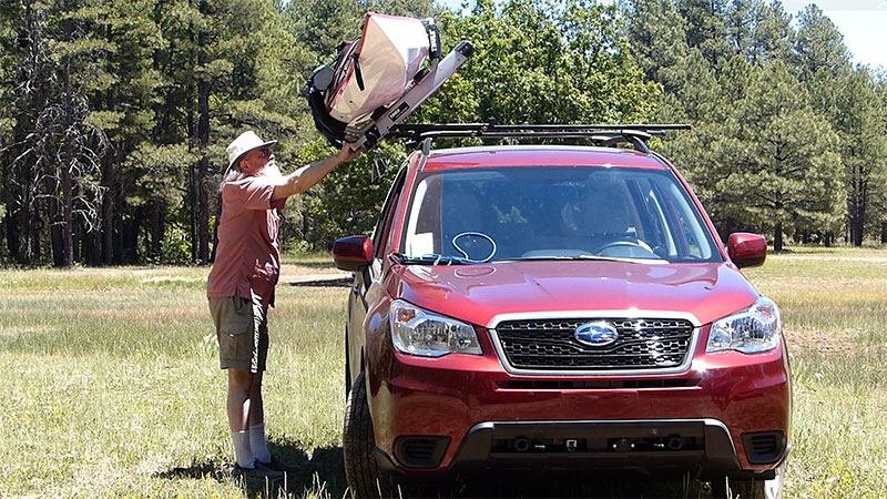 Hullavator in travel position