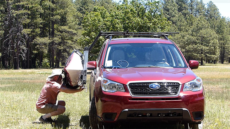 Hullavator in travel position