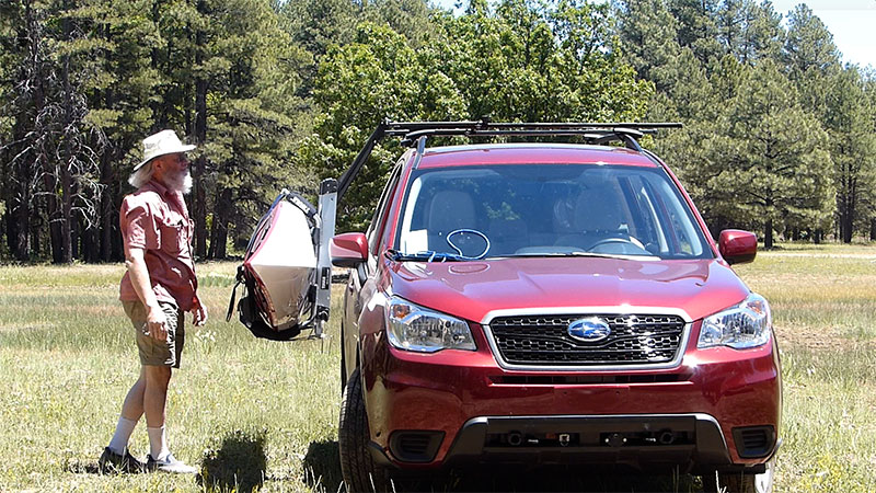 Hullavator in travel position